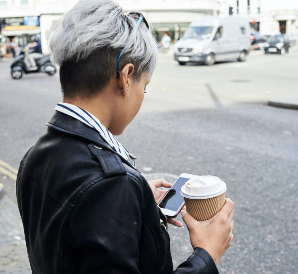 Pivot_Photo_002_CoffeePhone